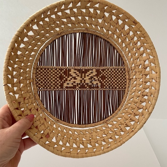 Wicker Rattan Butterfly Woven Basket Wall Hanging Read - Picture 6 of 15